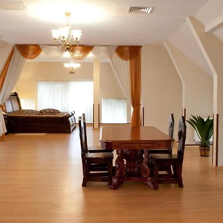 Hotel Complex Verhovina Kiev Camera foto